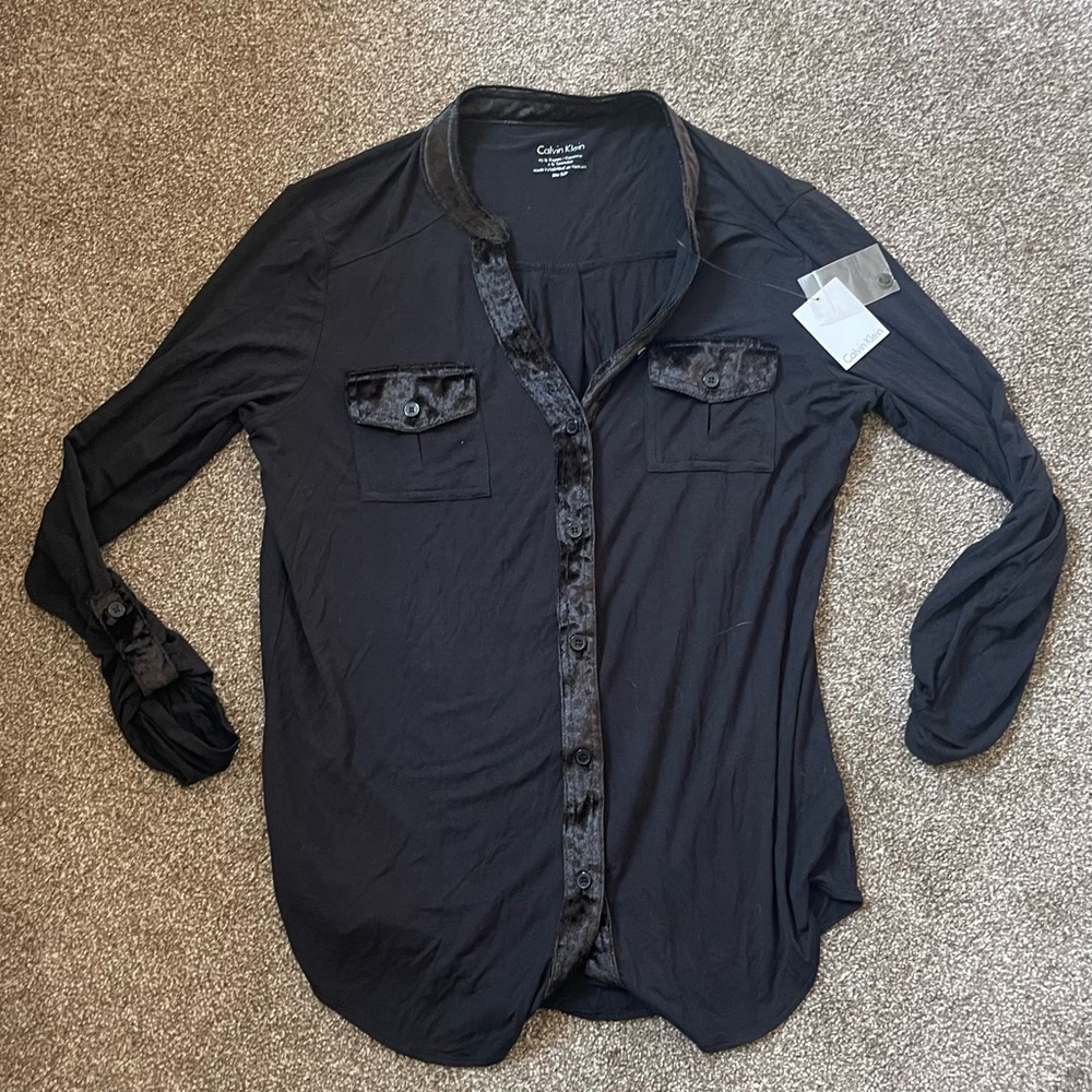 Calvin Klein Women’s Black Button Down Shirt Velvet Trim Size S/P New
